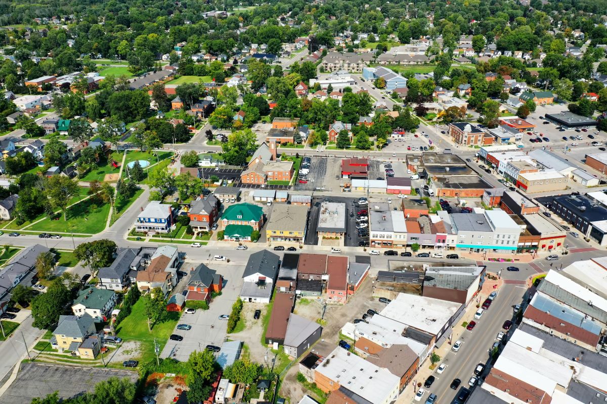 Restoration crew responding to property damage in Dunnville Ontario